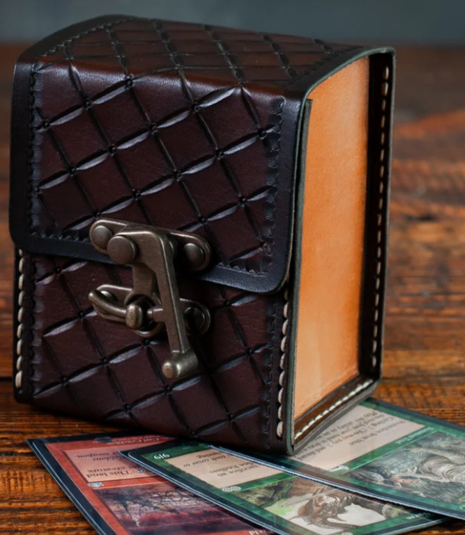 Image KLW-Magic_Card_Box.png