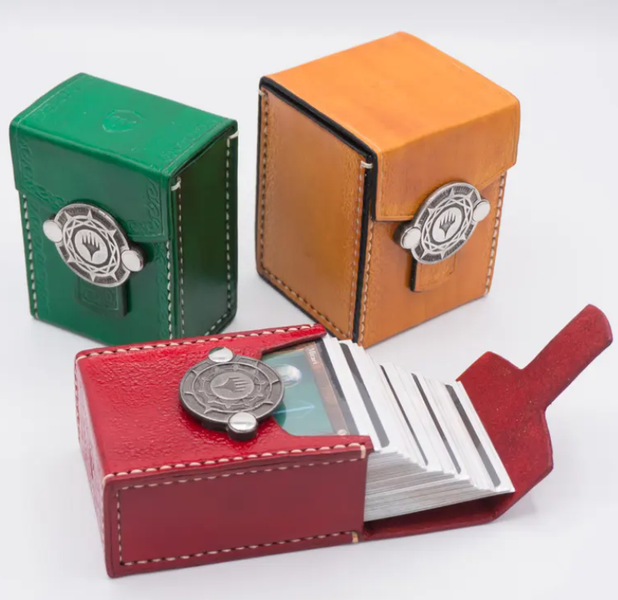 Image WW-Magic_Deck_Box.png