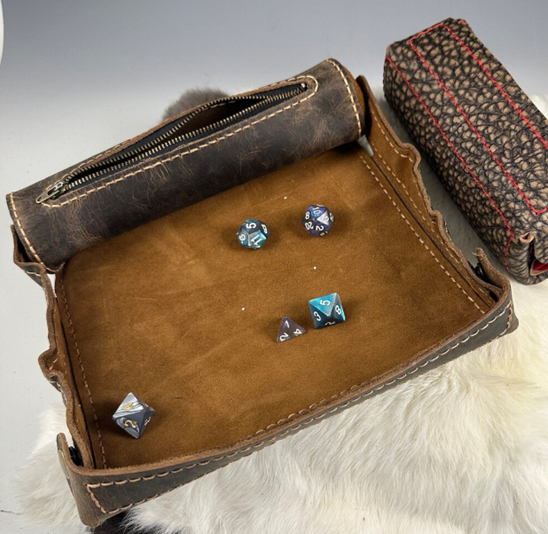 Image TPP-Dice_Scroll_Bag.png